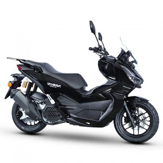Tadv— with the comfort, convenience and commuting ability of a large-capacity scooter